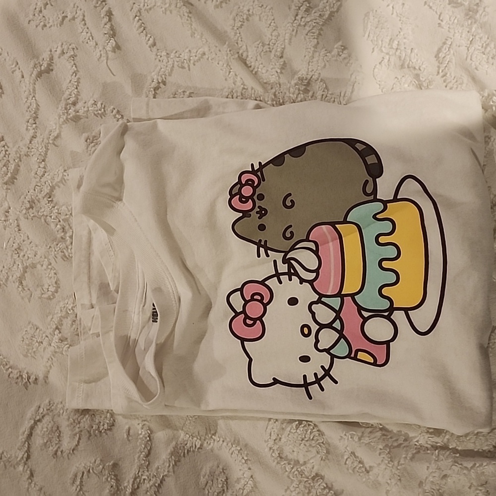 Hello Kitty T